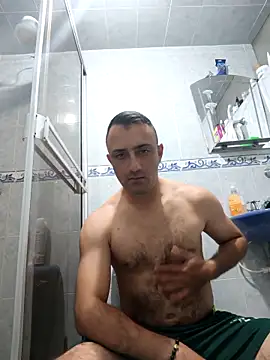 RaphandLey online show from March 3, 2:39 am