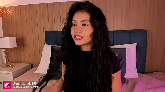 missprada  online show from April 7, 11:54 am