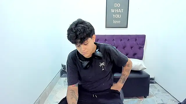 TomBoy Natali online show from April 23, 6:54 pm