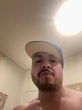 alexandeerr1986 online show from May 2, 8:14 pm