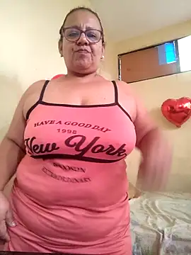 Snapshot of Roxy_77 chatting on March 1, 2:41 pm Roxy 77 online show from March 1, 2:41 pm