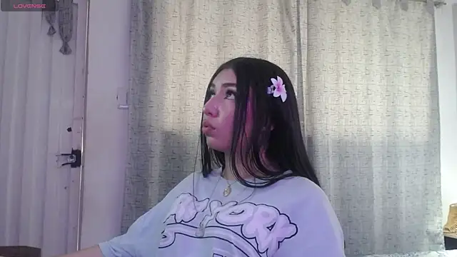 eilen pink online show from April 22, 9:16 pm