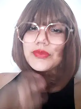 Snapshot of Millylaw chatting on May 16, 3:44 pm Millylaw online show from May 16, 3:44 pm