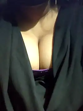 Snapshot of pakhi45 chatting on May 19, 8:59 pm pakhi45 online show from May 19, 8:59 pm