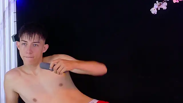 Danteandviolete cr online show from March 10, 11:37 am