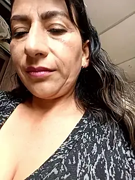 Lucia Rios online show from April 12, 4:12 pm