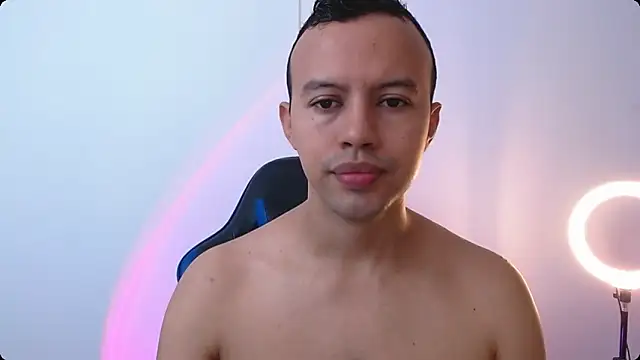 Snapshot of Damian_Wish chatting on March 18, 1:47 pm Damian Wish online show from March 18, 1:47 pm