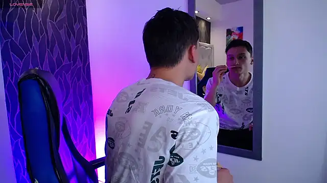 DIEGO JONES online show from March 23, 8:24 pm