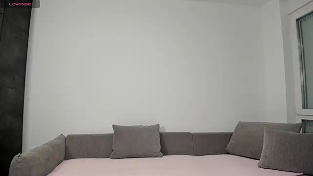 nikki-moon online show from April 21, 11:27 am