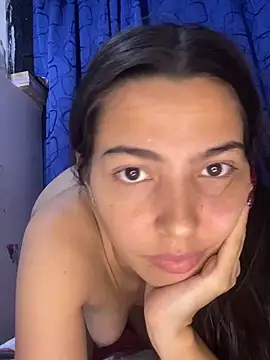 allyson-cute03 online show from May 31, 5:15 am