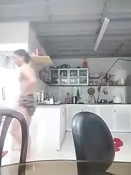 traiwe06 online show from March 8, 8:34 pm