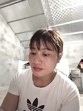 Lilinn  online show from March 1, 11:45 am