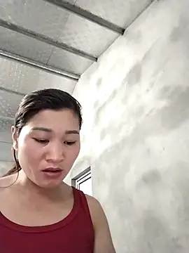 Lilinn  online show from April 22, 10:50 am