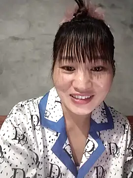 Lilinn  online show from April 23, 12:29 pm