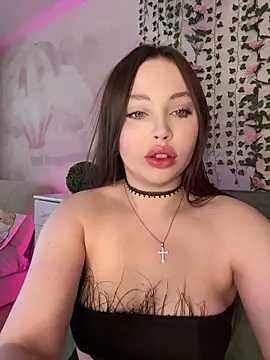 Snapshot of _CarlaDoll chatting on May 20, 5:57 am CarlaDoll online show from May 20, 5:57 am