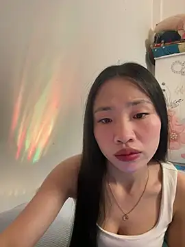 Snapshot of MIABCDZ chatting on May 19, 2:18 am MIABCDZ online show from May 19, 2:18 am