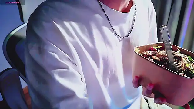 FEIYUS1 online show from April 1, 1:12 pm