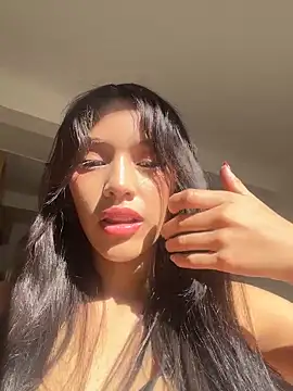 Mia-villalobos online show from April 28, 1:38 pm