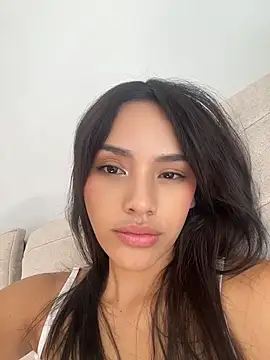 Mia-villalobos online show from June 11, 2:04 pm
