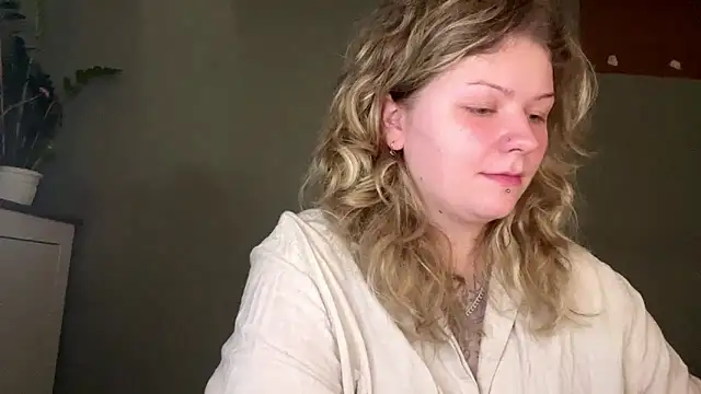 YoungAlina online show from April 15, 1:18 pm