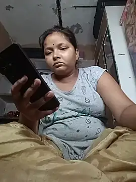 Snapshot of priti_25 chatting on July 30, 5:23 pm priti 25 online show from July 30, 5:23 pm