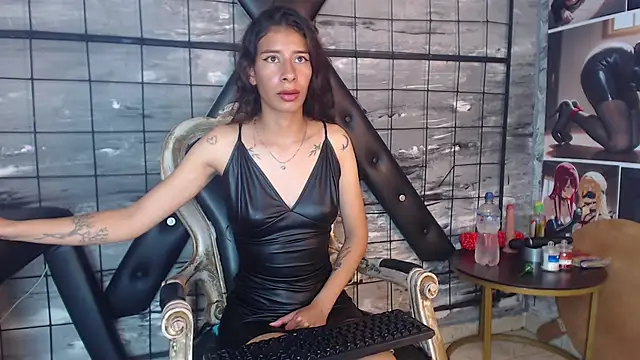 Siena Bouer online show from March 27, 3:56 am