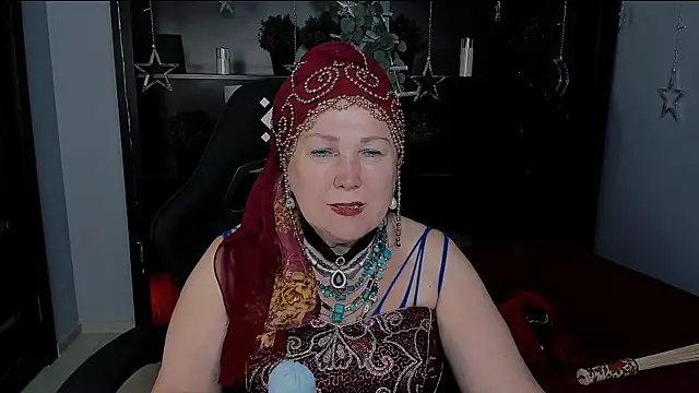 Snapshot of LilaMaharani chatting on May 31, 1:07 pm LilaMaharani online show from May 31, 1:07 pm