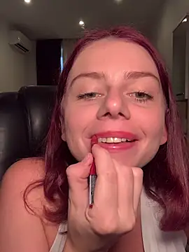 Snapshot of VelvetChloe chatting on July 8, 3:05 pm VelvetChloe online show from July 8, 3:05 pm