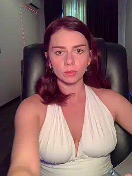 Snapshot of VelvetChloe chatting on August 2, 1:42 pm VelvetChloe online show from August 2, 1:42 pm