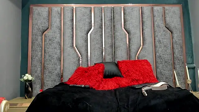 LaurenPaulson online show from February 28, 9:38 pm