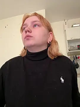 soft focus online show from April 23, 4:46 am