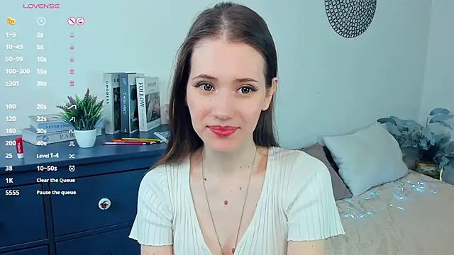 OdiIiaChavarria online show from April 20, 1:14 pm