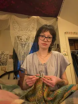 Anniething online show from March 5, 2:29 am