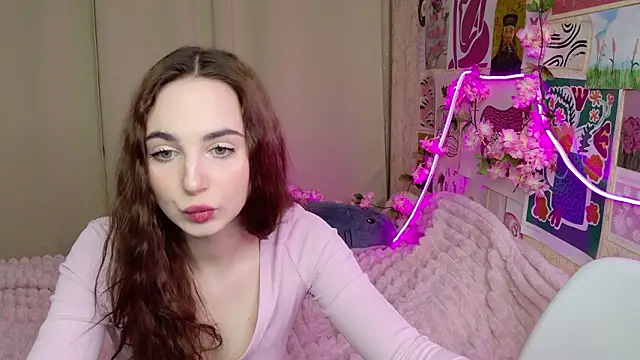 Snapshot of Miiraii chatting on March 13, 8:26 pm Miiraii online show from March 13, 8:26 pm