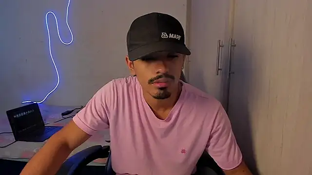 jossi12345j online show from March 21, 6:00 pm