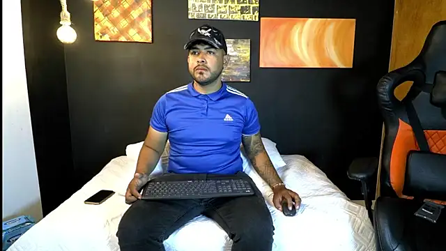 Snapshot of ashwin_koch chatting on March 4, 12:27 am ashwin koch online show from March 4, 12:27 am