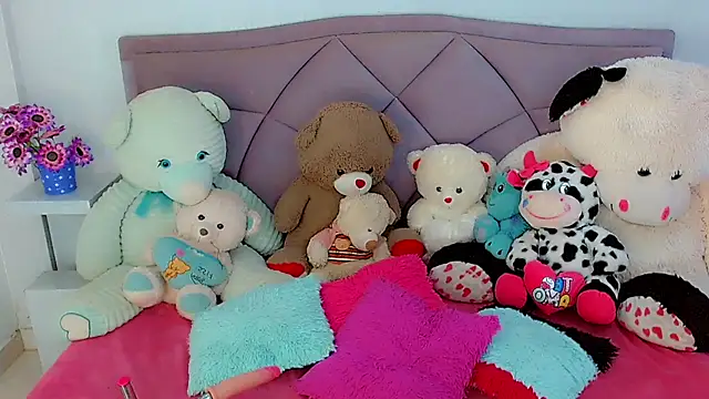 catriona queen16 online show from March 9, 12:25 am