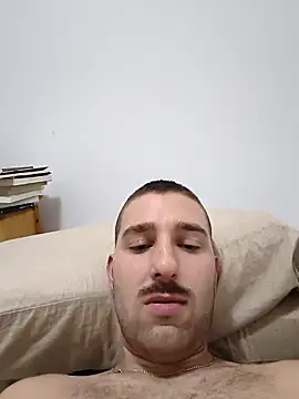 straightdude99 online show from April 7, 12:22 am