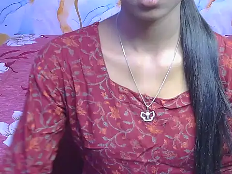 Snapshot of yours-isha chatting on July 18, 2:38 am yours-isha online show from July 18, 2:38 am