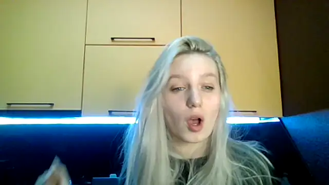 Glowing Jessica online show from March 10, 6:24 pm