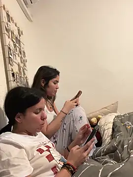 Snapshot of Genblan chatting on March 7, 10:07 pm Genblan online show from March 7, 10:07 pm