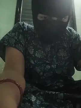 Tamillaxmi12 online show from April 18, 3:27 pm