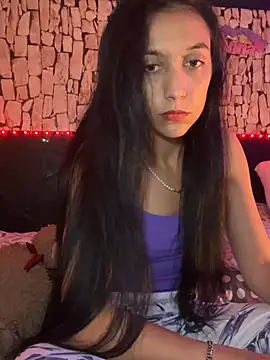 Snapshot of anamaria04 chatting on May 10, 8:58 pm anamaria04 online show from May 10, 8:58 pm