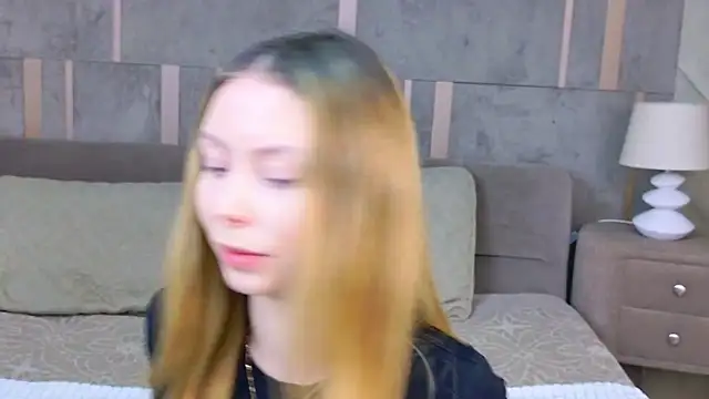 Tessa Cross online show from March 4, 5:46 am