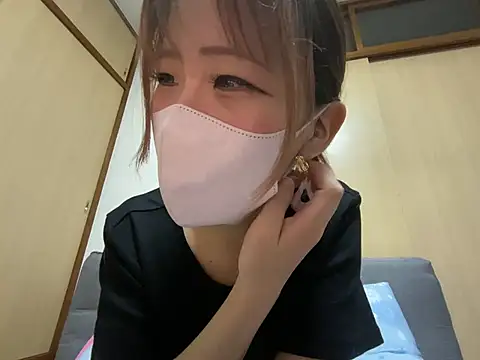 airi-ai0302 online show from June 7, 1:04 pm