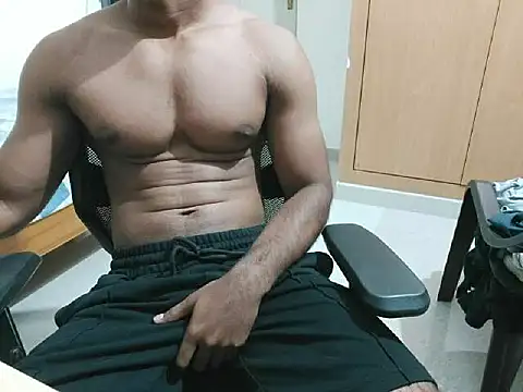 Snapshot of kratosTheHunk chatting on July 20, 5:59 pm kratosTheHunk online show from July 20, 5:59 pm