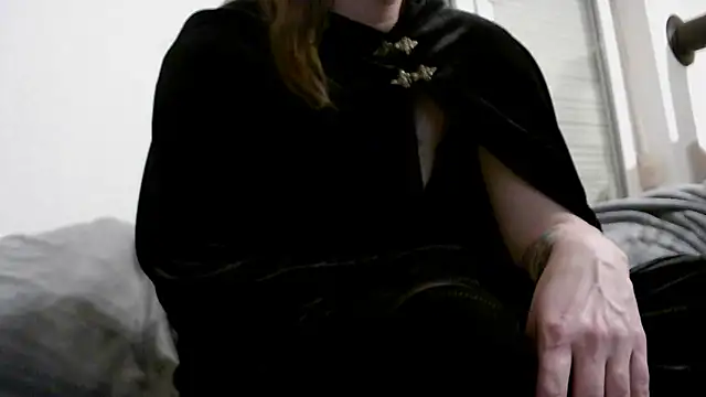 Lu302 online show from March 4, 9:32 pm