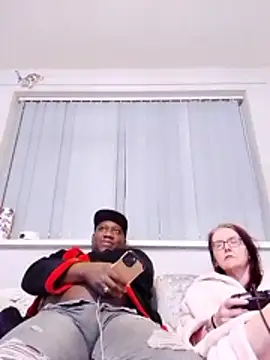 Deluxecrush online show from April 22, 1:41 am