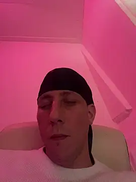 TitanNoir online show from April 4, 11:35 pm