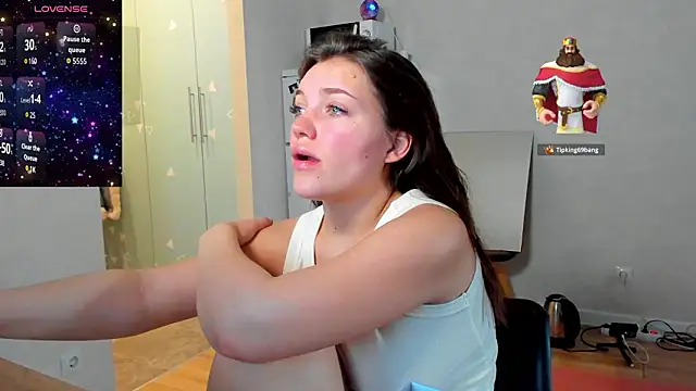 Snapshot of Liana_8 chatting on March 16, 9:57 am Liana 8 online show from March 16, 9:57 am